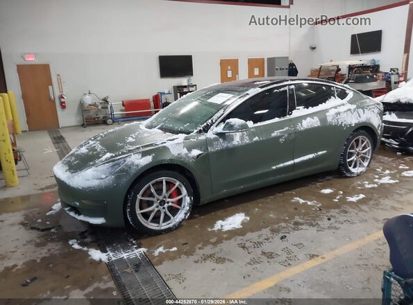 5YJ3E1EB9KF214049 2019 TESLA MODEL 3 Зеленый Передняя левая четверть