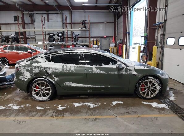 5YJ3E1EB9KF214049 2019 TESLA MODEL 3 Зеленый Вид задней части салона