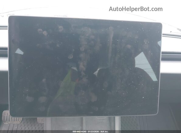 5YJ3E1EB9RF826102 2024 TESLA MODEL 3 Black Հետևի նստատեղերի տեսք