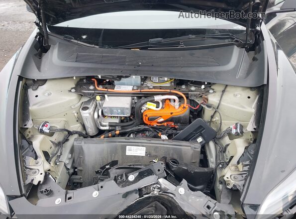 5YJ3E1EB9RF826102 2024 TESLA MODEL 3 Black Հետևի տեսք