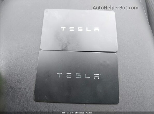 5YJ3E1EB9RF826102 2024 TESLA MODEL 3 Black Առջևի վահանակի տեսք