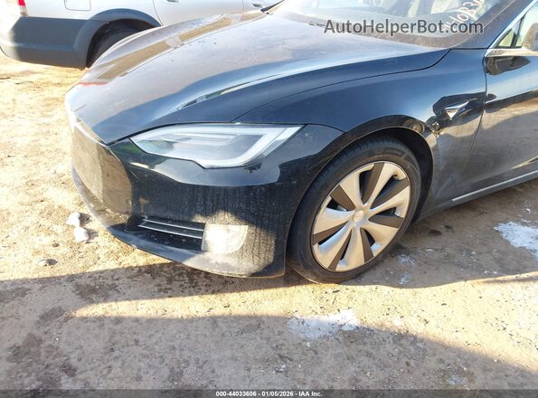 5YJSA1E24MF426822 2021 TESLA MODEL S Черный Вид спереди