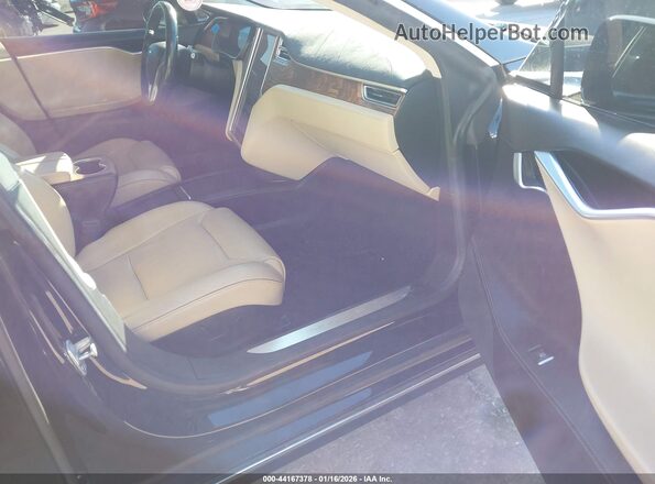 5YJSA1E46GF168194 2016 TESLA MODEL S Черный Вид салона спереди