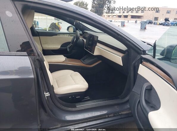 5YJSA1E64MF431084 2021 TESLA MODEL S Серый Вид салона спереди
