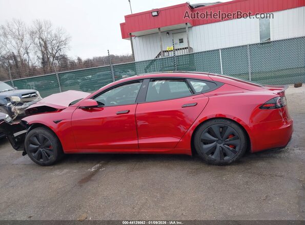 5YJSA1E69SF547975 2025 TESLA MODEL S Red Widok wnętrza 360 stopni