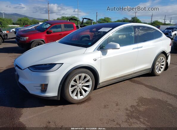 5YJXCBE2XGF008775 2016 TESLA MODEL X Белый Передняя левая четверть
