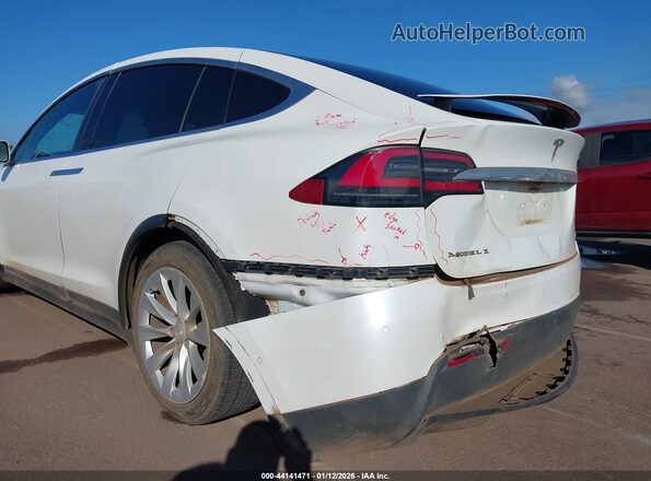 5YJXCBE2XGF008775 2016 TESLA MODEL X Белый Вид спереди