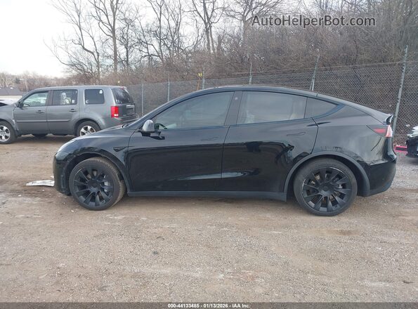 5YJYGDEE2MF078989 2021 TESLA MODEL Y Black სალონის 360-გრადუსიანი ხედი