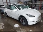 2021 Tesla Model Y Long Range Dual Motor All-wheel Drive White vin: 5YJYGDEE5MF242039