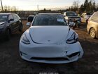 2021 Tesla Model Y Long Range Dual Motor All-wheel Drive White vin: 5YJYGDEE7MF207129