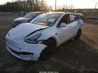 2021 Tesla Model Y Long Range Dual Motor All-wheel Drive White vin: 5YJYGDEE7MF207129