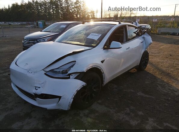 5YJYGDEE7MF207129 2021 TESLA MODEL Y White Передня ліва чверть