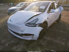 2021 Tesla Model Y Long Range Dual Motor All-wheel Drive White vin: 5YJYGDEE7MF207129