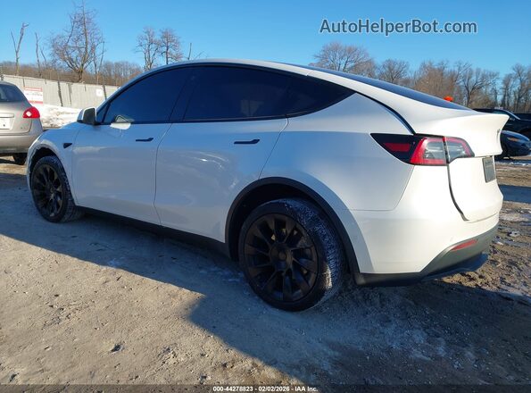 5YJYGDEE9MF239399 2021 TESLA MODEL Y White Rear left