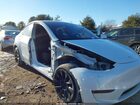2021 Tesla Model Y Long Range Dual Motor All-wheel Drive White vin: 5YJYGDEE9MF239399