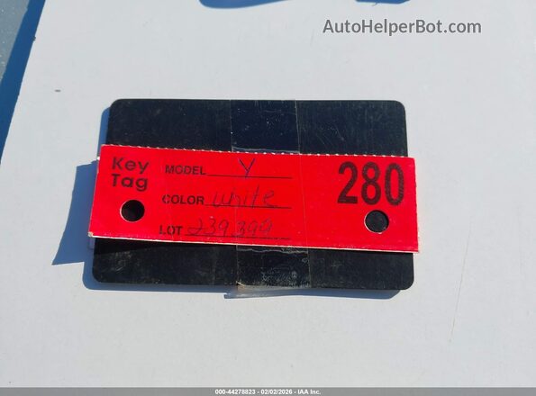 5YJYGDEE9MF239399 2021 TESLA MODEL Y White Dashboard view