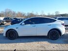 2021 Tesla Model Y Long Range Dual Motor All-wheel Drive White vin: 5YJYGDEE9MF239399