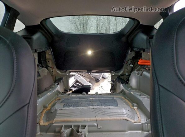 5YJYGDEE9MF241329 2021 TESLA MODEL Charcoal Widok tylnych siedzeń