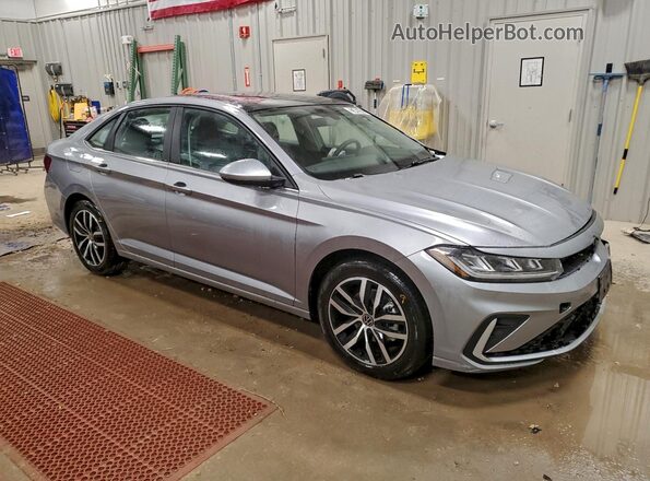 3VW7W7BUXTM019224 2026 VOLKSWAGEN JETTA Серебряный Вид спереди