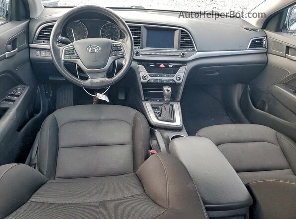 KMHD84LF4JU468742 2018 HYUNDAI ELANTRA Серебряный Вид щитка приборов