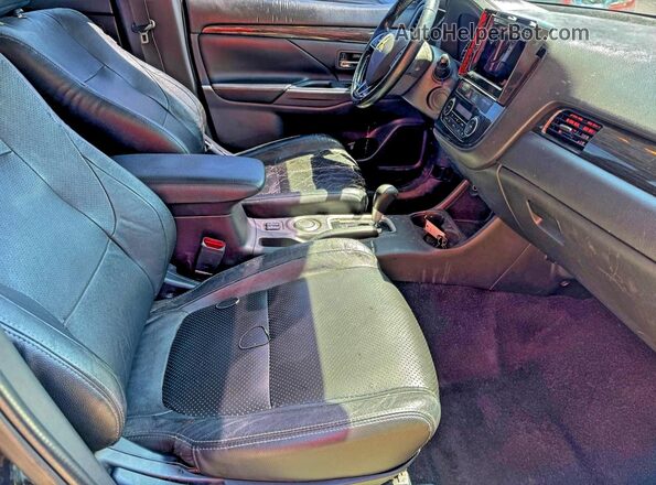 JA4AD3A32GZ004716 2016 MITSUBISHI OUTLANDER Черный Вид сзади