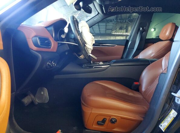 ZN661XUA2KX323641 2019 MASERATI LEVANTE Синий Вид панели приборов