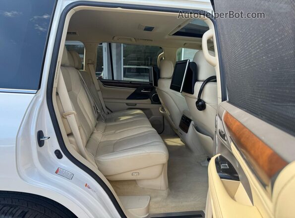 JTJHY7AX0G4198272 2016 LEXUS LX570 Белый Вид салона спереди
