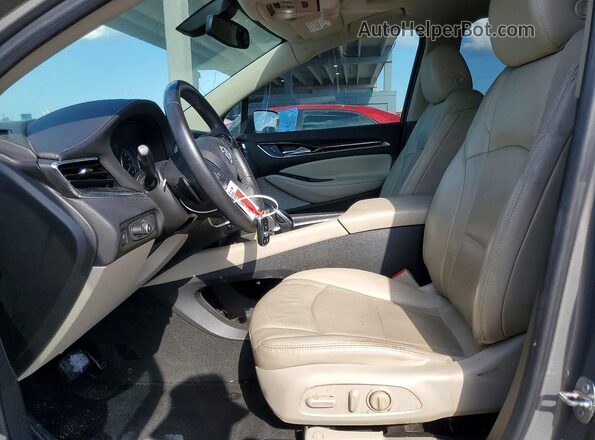5GAERBKW1JJ142802 2018 BUICK ENCLAVE Brown Widok deski rozdzielczej