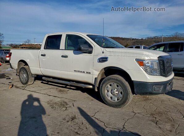 1N6BA1F31JN519427 2018 NISSAN TITAN Белый Вид спереди