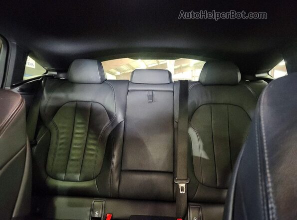 5UXCY8C06L9B21326 2020 BMW X6 Серый Вид задней части салона