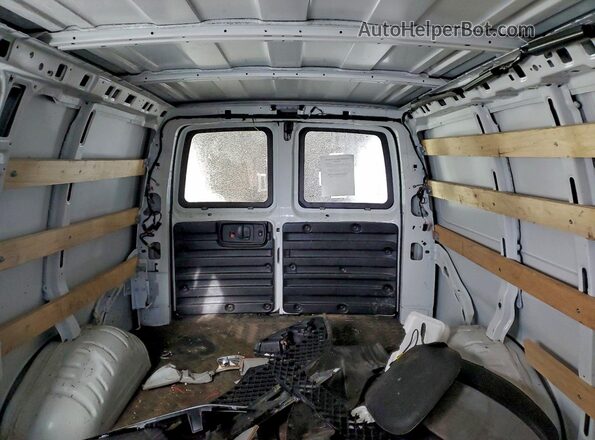 1GCWGAFP6R1138987 2024 CHEVROLET EXPRESS Белый Вид задней части салона