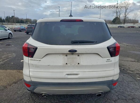 1FMCU0GD7KUB07399 2019 FORD ESCAPE White Vista interior delantera