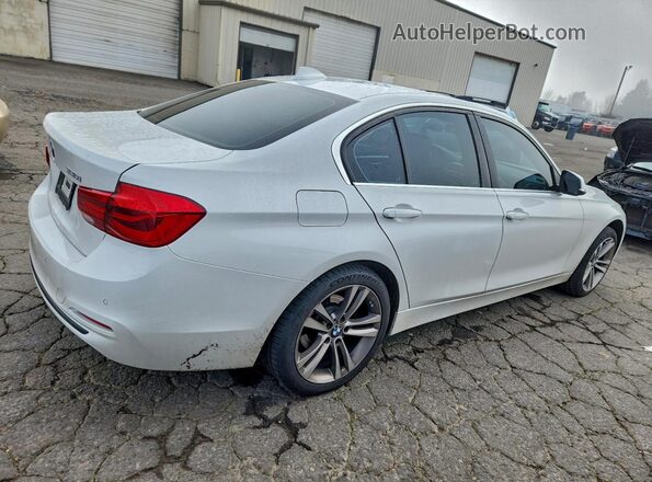 WBA8B9G38HNU56499 2017 BMW OTHER Белый Передняя правая четверть