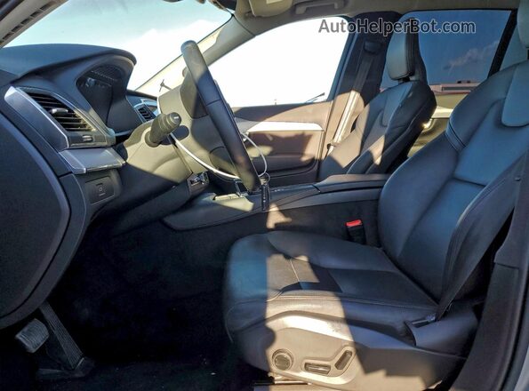 YV4M12PJ6S1335279 2025 VOLVO XC90 Серебряный Вид панели приборов