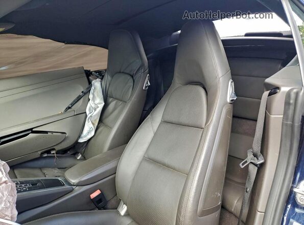 WP0CB2A98JS147463 2018 PORSCHE 911 Blue Widok wnętrza z tyłu