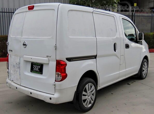 3N6CM0KN0MK692413 2021 NISSAN NV200 White Przód prawy