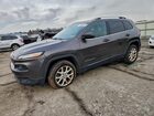 2017 Jeep Cherokee Latitude Gray vin: 1C4PJLCBXHW517132