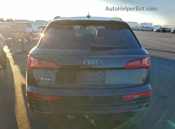 WA1C4AFY5K2064749 2019 AUDI SQ5 Черный Вид салона спереди