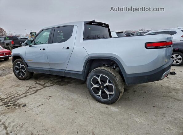 7FCTGAAA1NN008120 2022 RIVIAN R1T Silver უკანა მარცხენა
