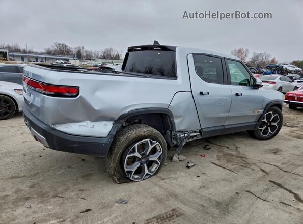 7FCTGAAA1NN008120 2022 RIVIAN R1T Silver უკანა მარჯვენა