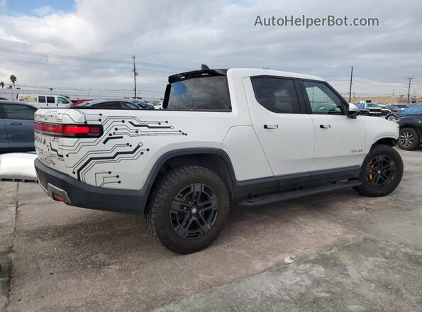 7FCTGAAA5PN021777 2023 RIVIAN R1T Белый Задняя правая четверть