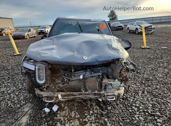 7FCTGAAA6PN019598 2023 RIVIAN R1T Зеленый Вид спереди
