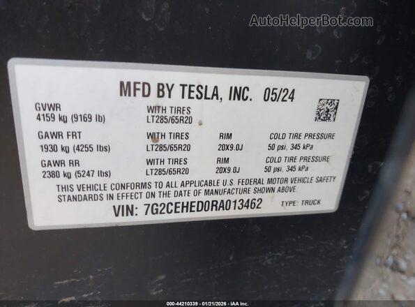 7G2CEHED0RA013462 2024 TESLA CYBERTRUCK Black Widok komory silnika