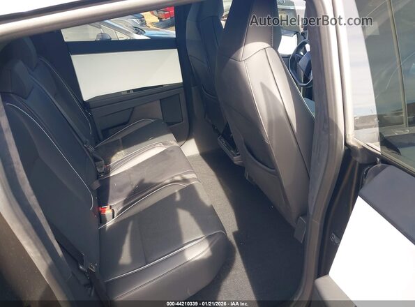 7G2CEHED0RA013462 2024 TESLA CYBERTRUCK Black Widok naklejki z numerem VIN