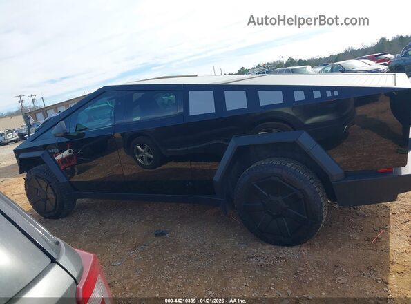 7G2CEHED0RA013462 2024 TESLA CYBERTRUCK Black Widok wnętrza 360 stopni