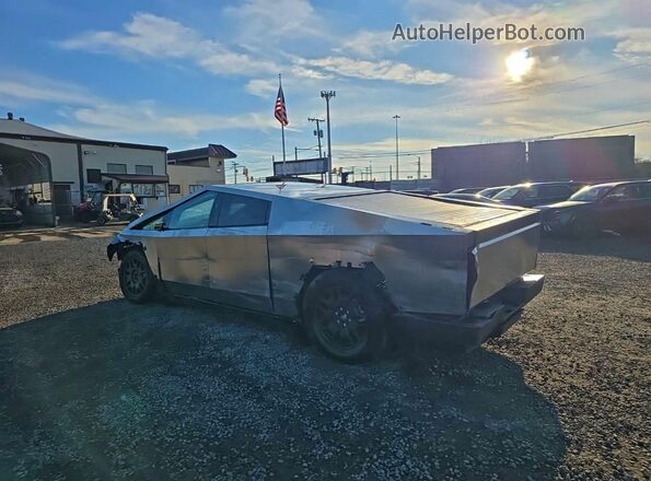 7G2CEHED0SA079712 2025 TESLA CYBERTRUCK Серебряный Задняя левая четверть