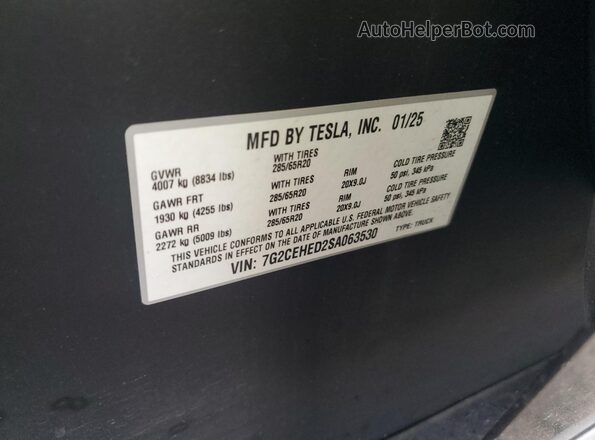 7G2CEHED2SA063530 2025 TESLA CYBERTRUCK Charcoal Widok naklejki z numerem VIN