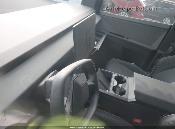 7G2CEHED2SA066444 2025 TESLA CYBERTRUCK Gray უკანა სავარძლების ხედი
