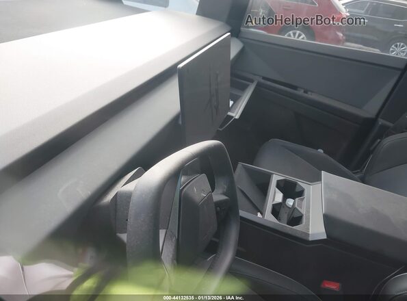 7G2CEHED2SA066444 2025 TESLA CYBERTRUCK Gray სალონის 360-გრადუსიანი ხედი
