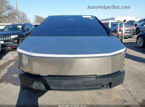 7G2CEHED5RA048417 2024 TESLA CYBERTRUCK Silver Вид задньої частини салону